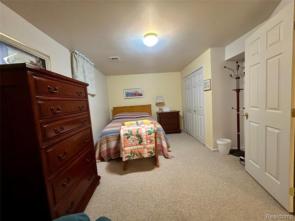 9545 Woodside Circle, Grand Blanc, MI 48439 — Photo 26