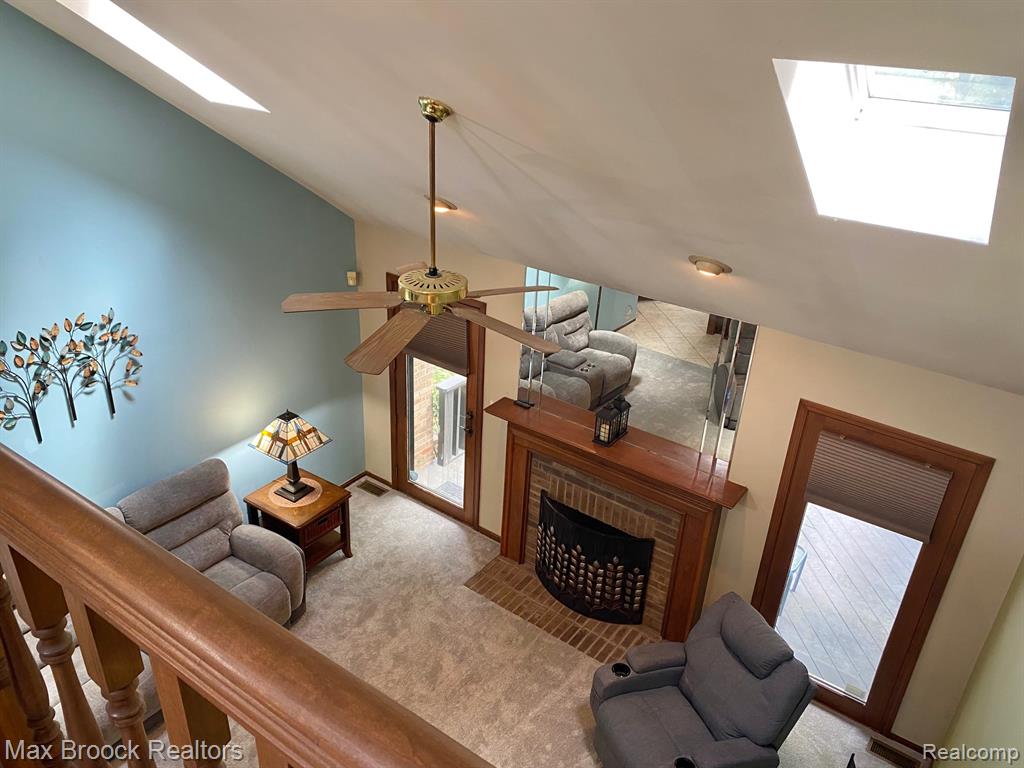 16226 PINE RIDGE Drive, Fraser, MI 48026 — Photo 6
