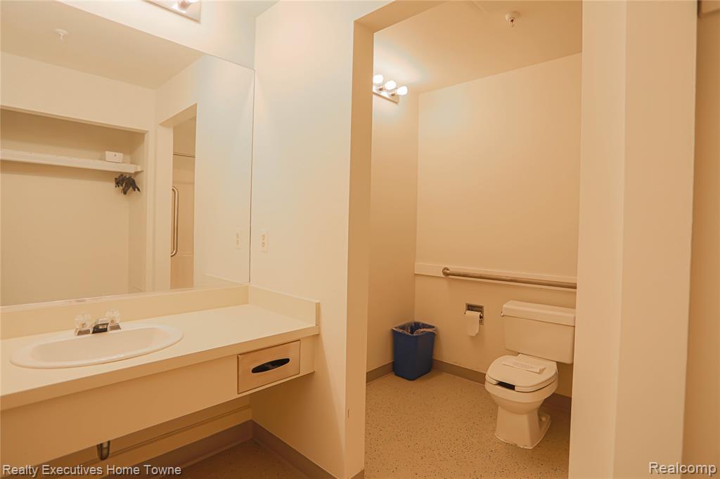 9334 River Road, Algonac, MI, 48001