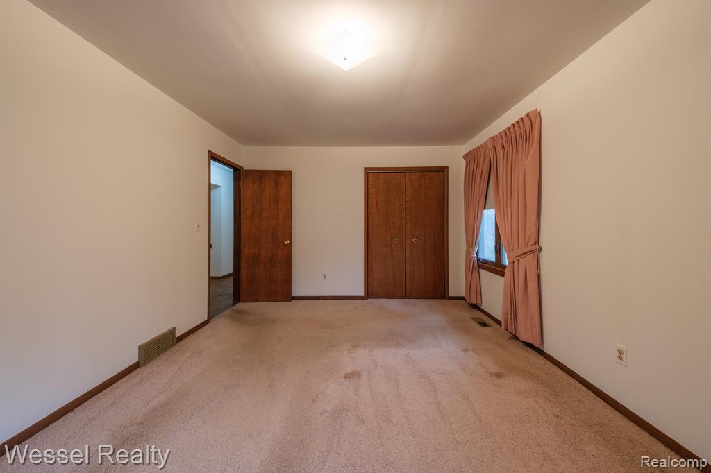 29720 ARMADA RIDGE Road, Richmond, MI 48062 — Photo 17