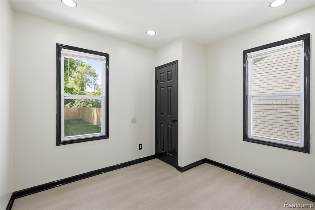 11423 Freeland Street, Detroit, MI 48227 — Photo 5