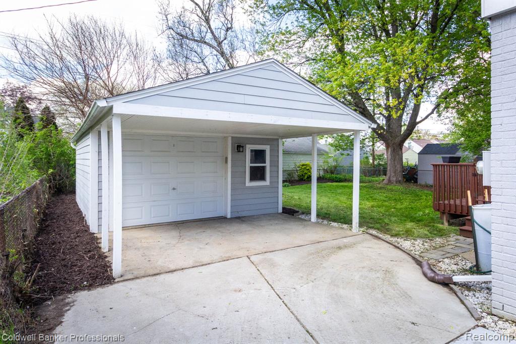 829 N Dorchester Avenue, Royal Oak, MI 48067 — Photo 47