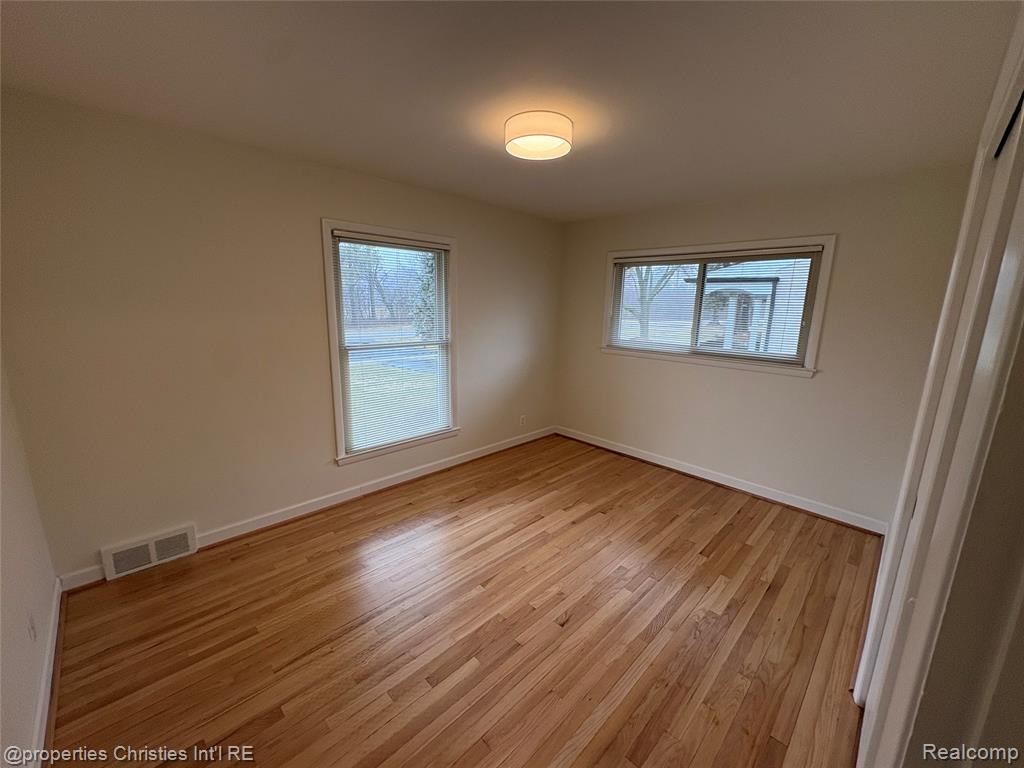 17330 Beverly Road, Beverly Hills, MI 48025 — Photo 16