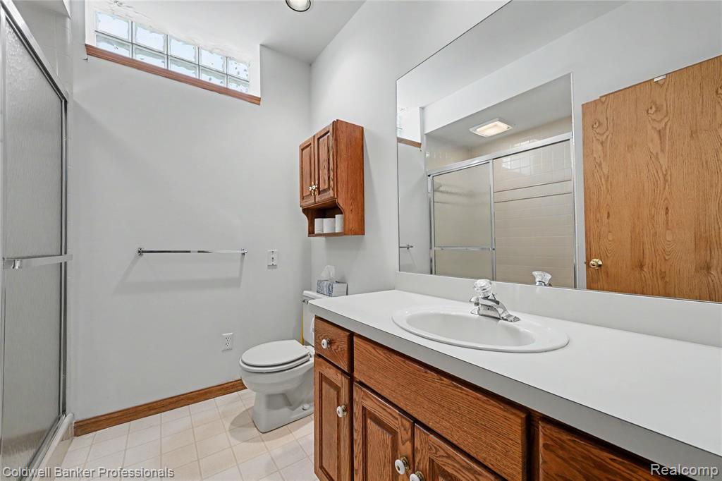 7351 Locklin, West Bloomfield, MI 48324 — Photo 32