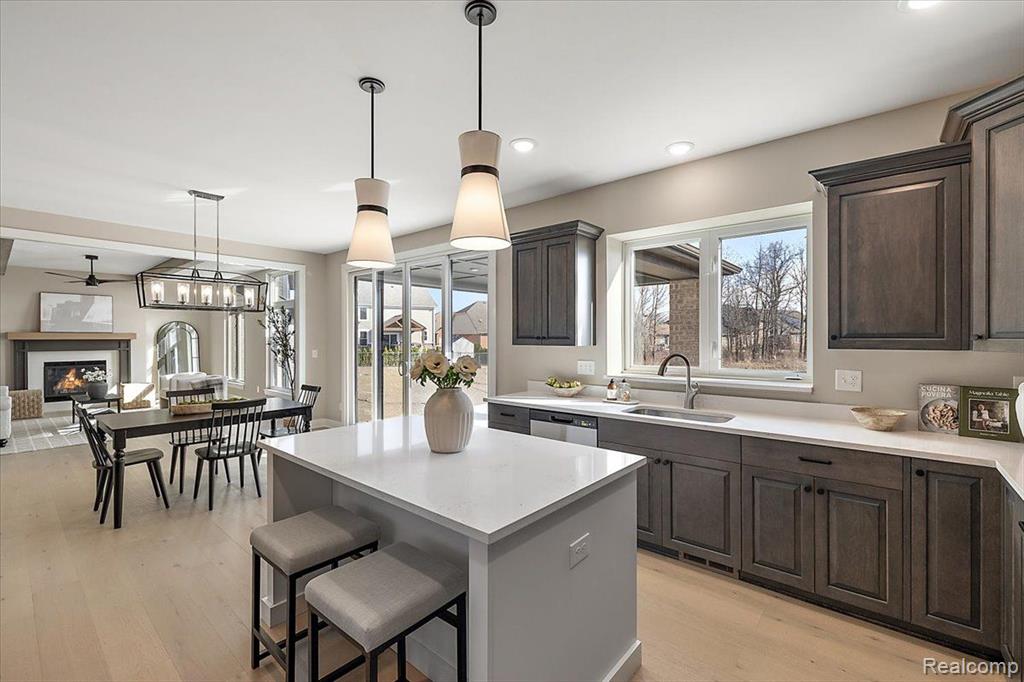 45166 TWIN RIVER Drive, Macomb, MI 48044 — Photo 28