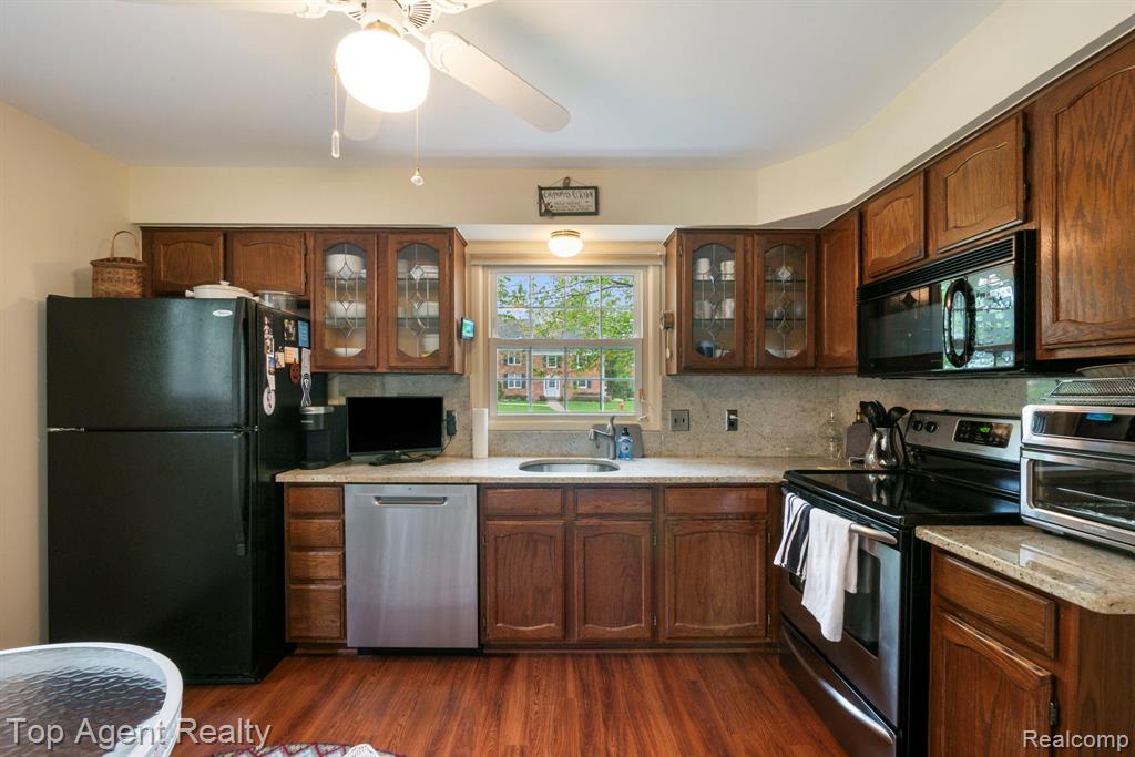 1200 Trailwood Path, Bloomfield Hills, MI 48301 — Photo 12
