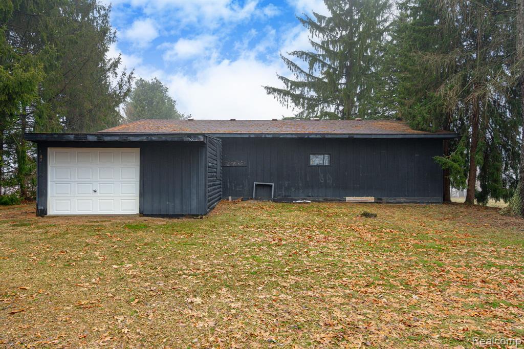 6803 Napoleon Road, Jackson, MI 49201 — Photo 13