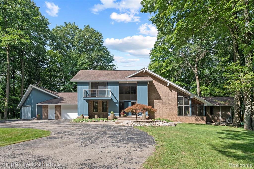 5780 Rochester Road, Dryden, MI 48428 — front exterior