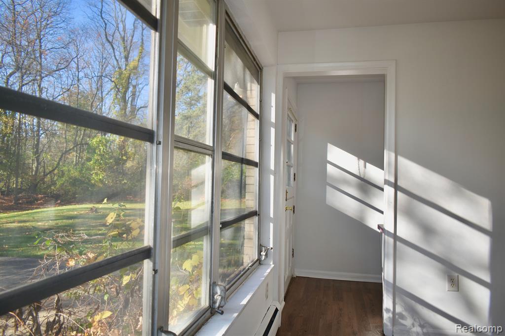 460 N EVANSDALE Drive, Bloomfield Hills, MI 48304 — Photo 6