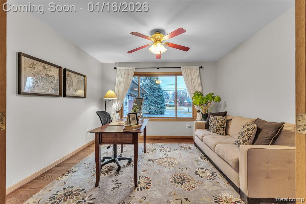 9035 Farmington Road, Livonia, MI 48150 — Photo 21
