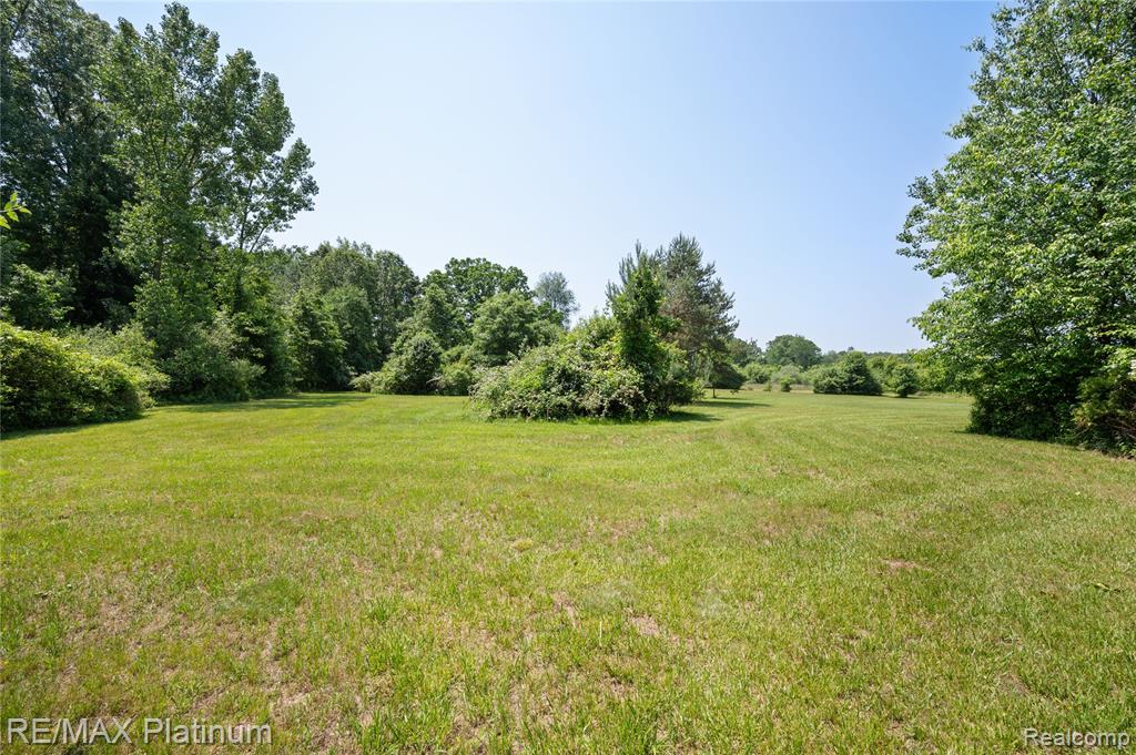 8922 McClements Road, Brighton, MI 48114 — Photo 24