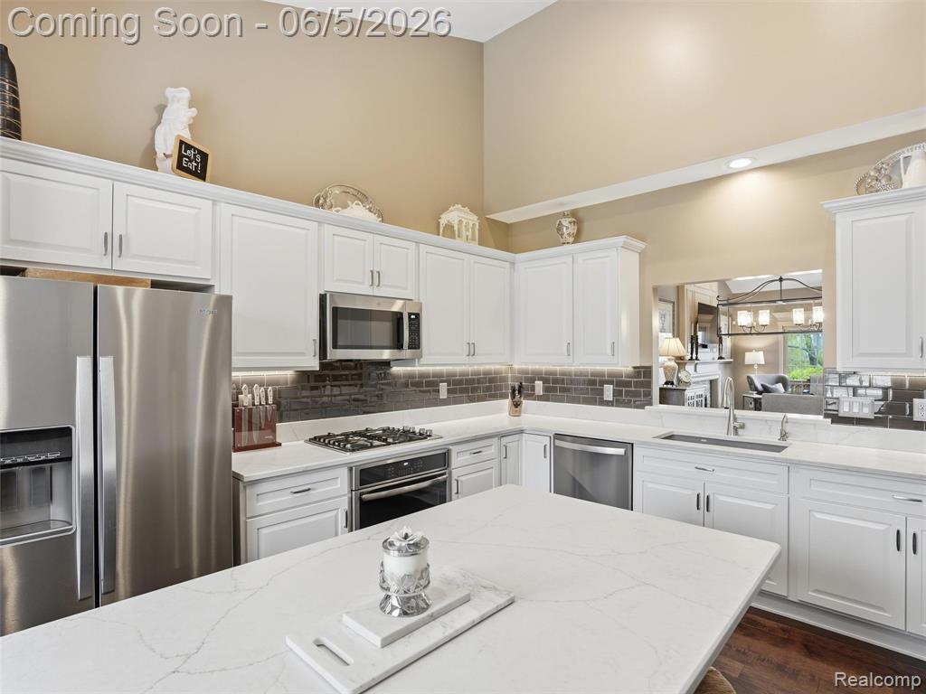 5211 Belmonte Drive, Rochester, MI 48306 — Photo 6