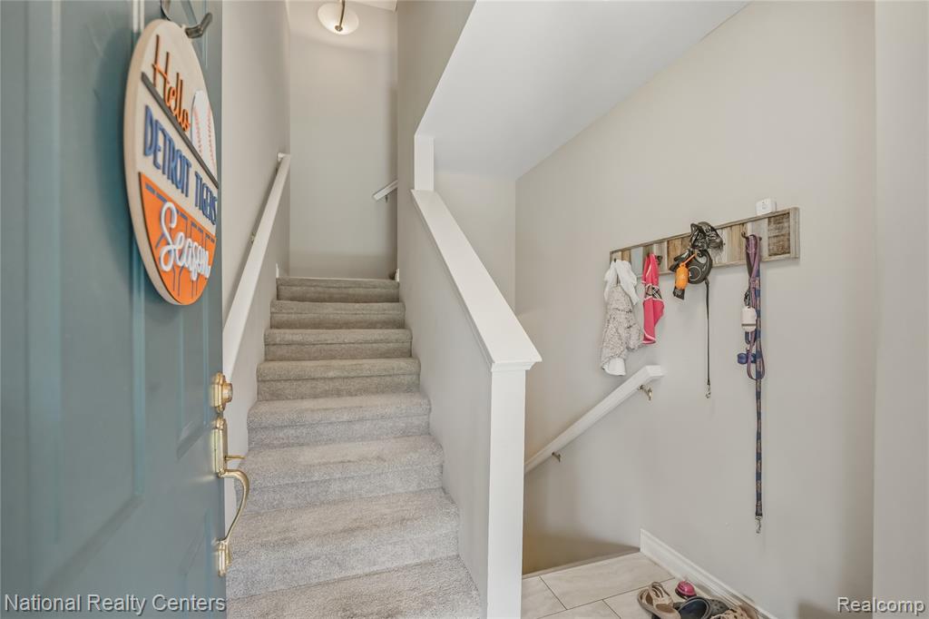128 Sandy Lane, Walled Lake, MI 48390 — Photo 23