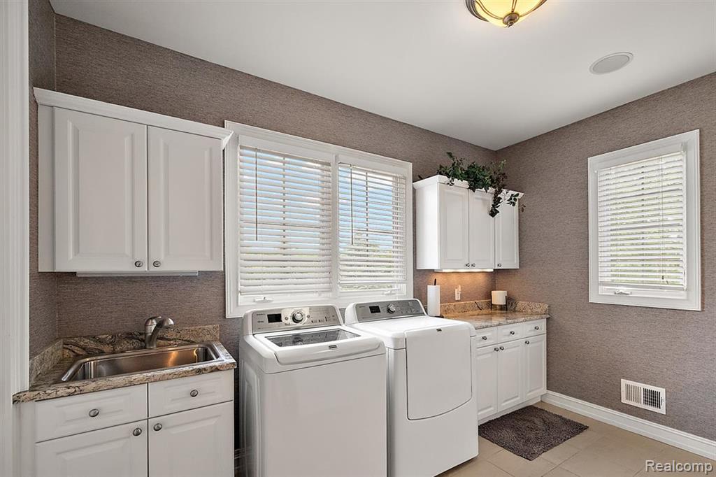 4650 Gatehouse Court, Rochester, MI 48306 — Photo 29