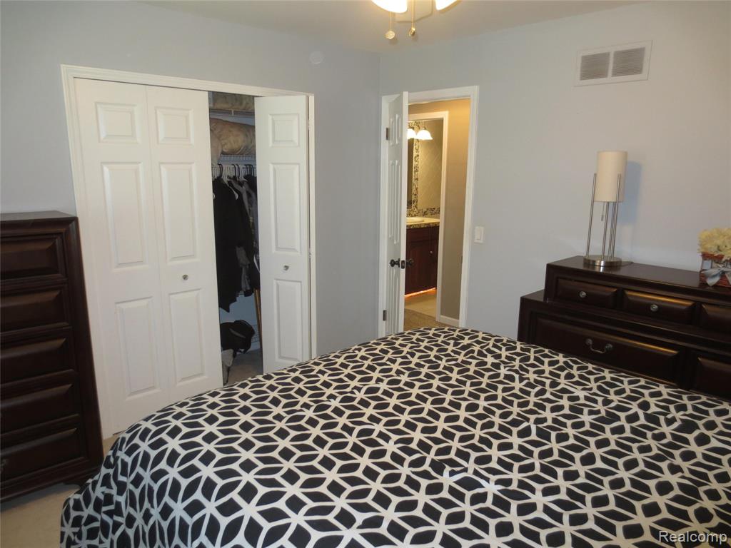 61365 Creekview Drive, South Lyon, MI 48178 — Photo 12