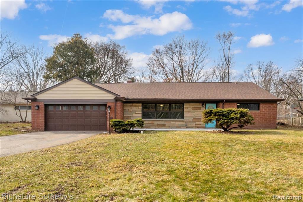 237 Marlborough Drive, Bloomfield Hills, MI 48302 — front exterior