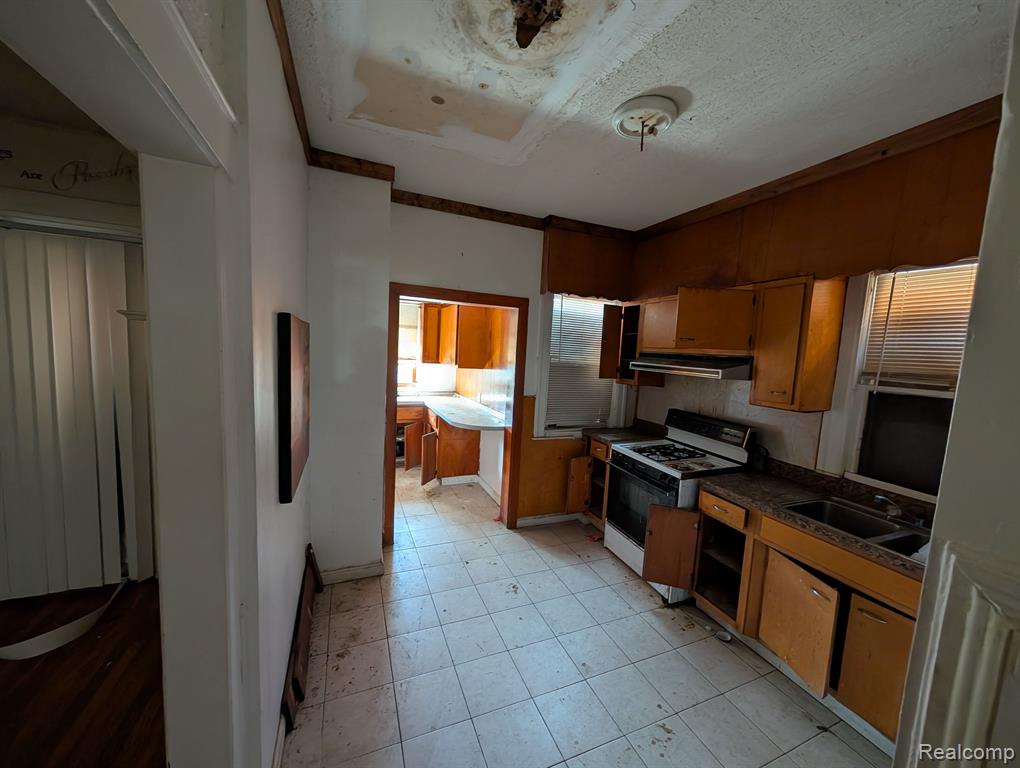 3299 MONTGOMERY Street, Detroit, MI 48206 — Photo 6