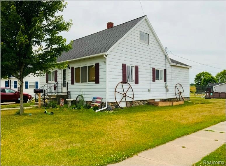 323 N Bankson Street, Saint Louis, MI 48880 — front exterior