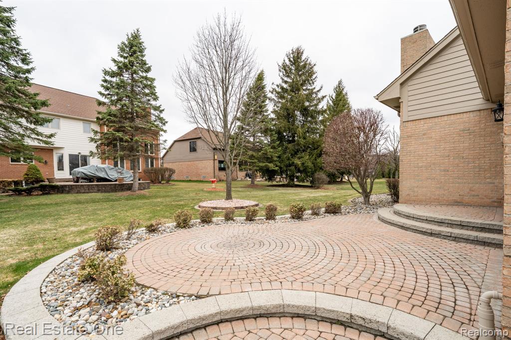 54035 Scarboro Way, Shelby Twp, MI 48316 — Photo 39