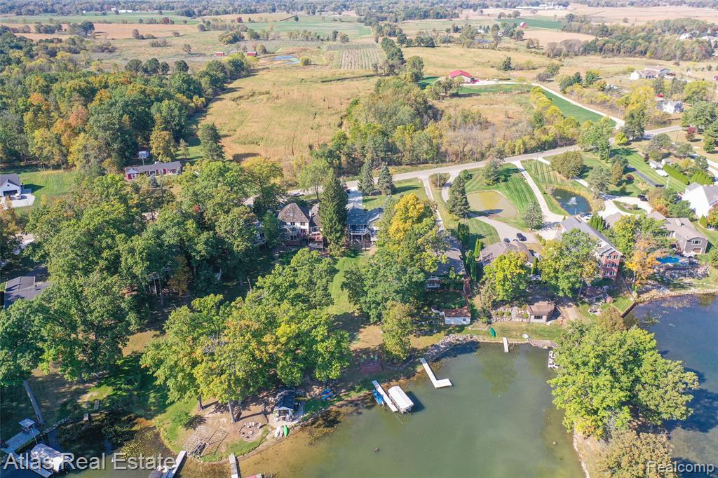 9449 Ridge Road, Goodrich Vlg, MI — Photo 44
