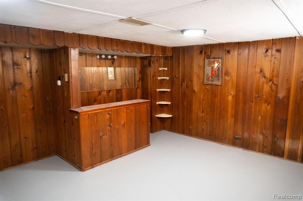 825 Frank Street, Flint, MI 48504 — Photo 35