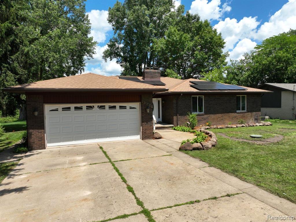 6523 ELLINWOOD Drive, White Lake, MI 48383 — Photo 7