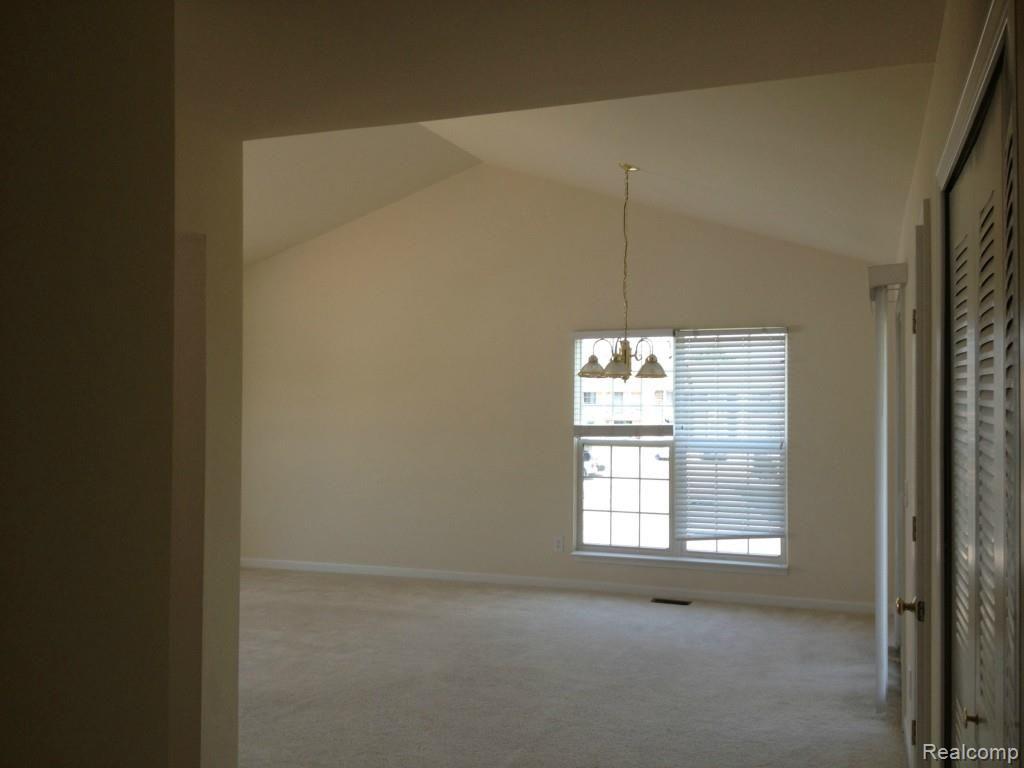 44316 LAKEPOINTE, Sterling Heights, MI 48313 — Photo 4