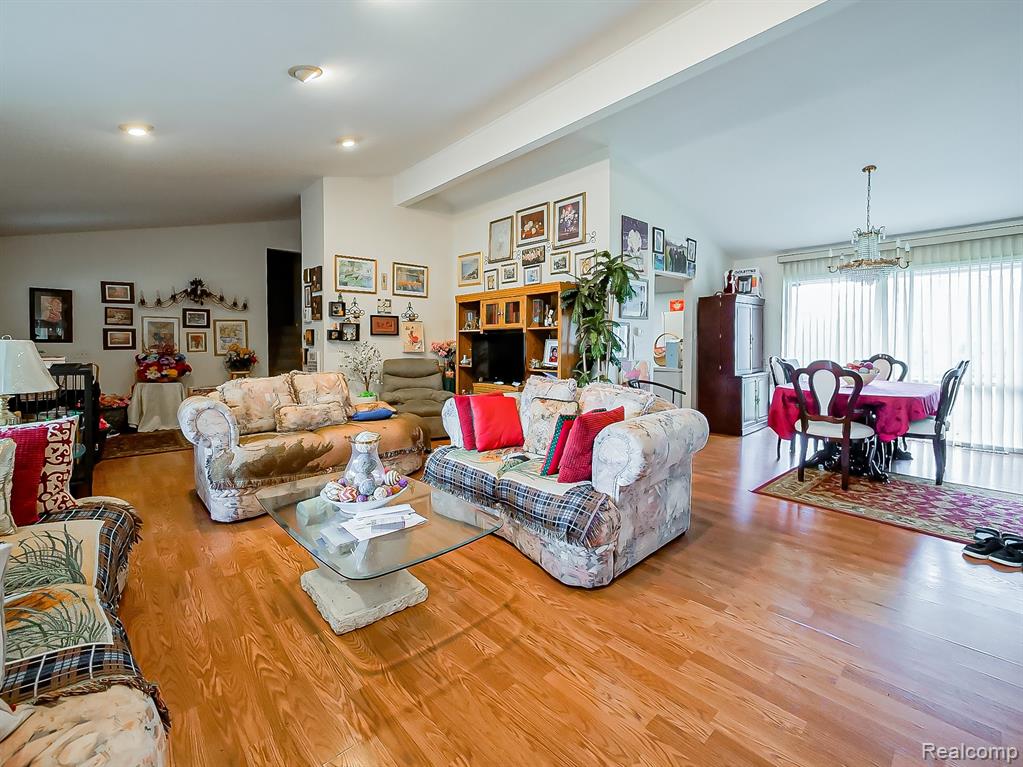 6775 Cedarbrook Drive, Bloomfield Hills, MI 48301 — Photo 5