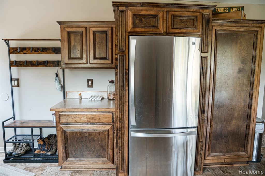 2757 S Lake Pleasant Road, Metamora, MI 48455 — Photo 5