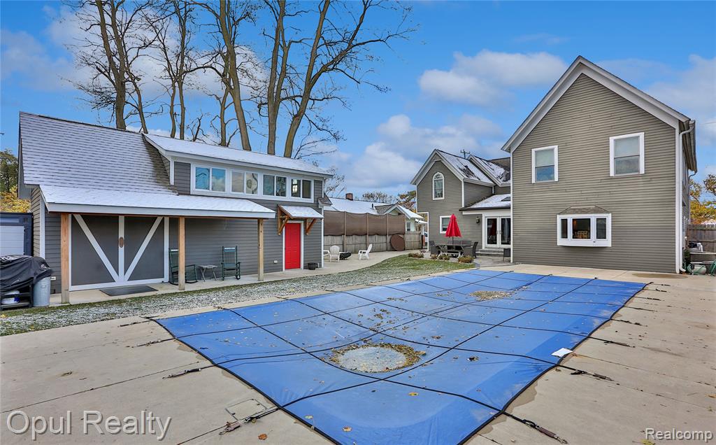 323 River Street - Photo 5