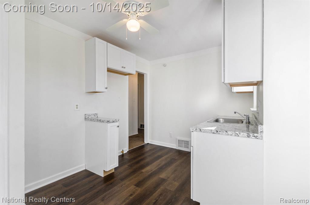 933 Antoine Street, Wyandotte, MI 48192 — Photo 10