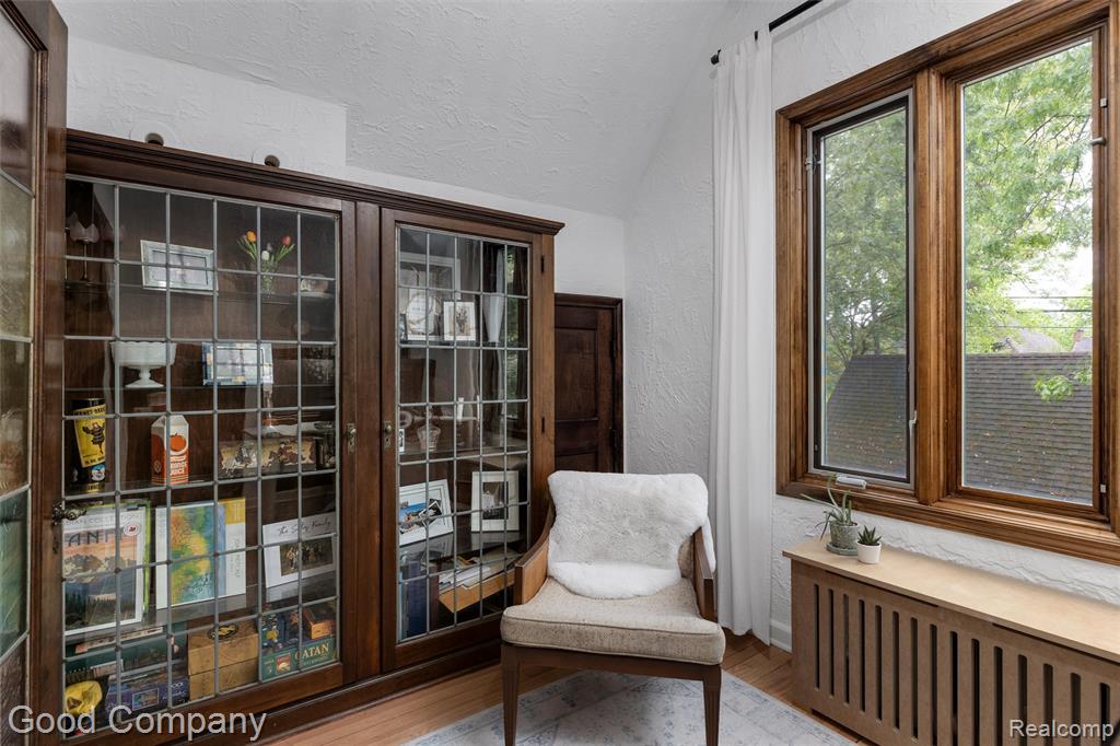 641 W WOODLAND Street, Ferndale, MI 48220 — Photo 24