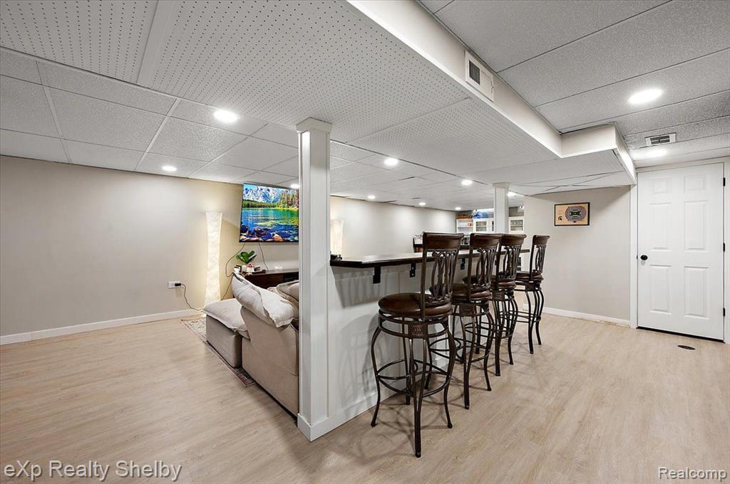 8929 HEADLEY Drive, Sterling Heights, MI 48314 — Photo 25