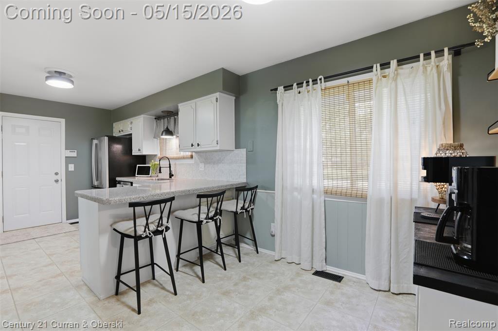 6632 PINE EAGLE LN Street, West Bloomfield, MI — Photo 13