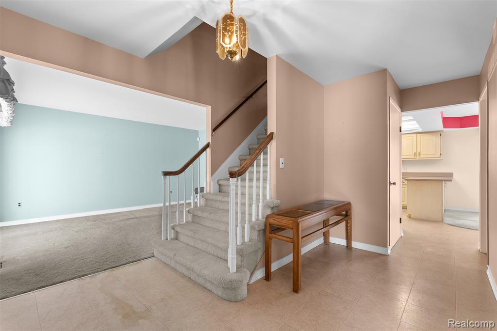487 Pinehurst Drive, Rochester Hills, MI 48309 — Photo 6