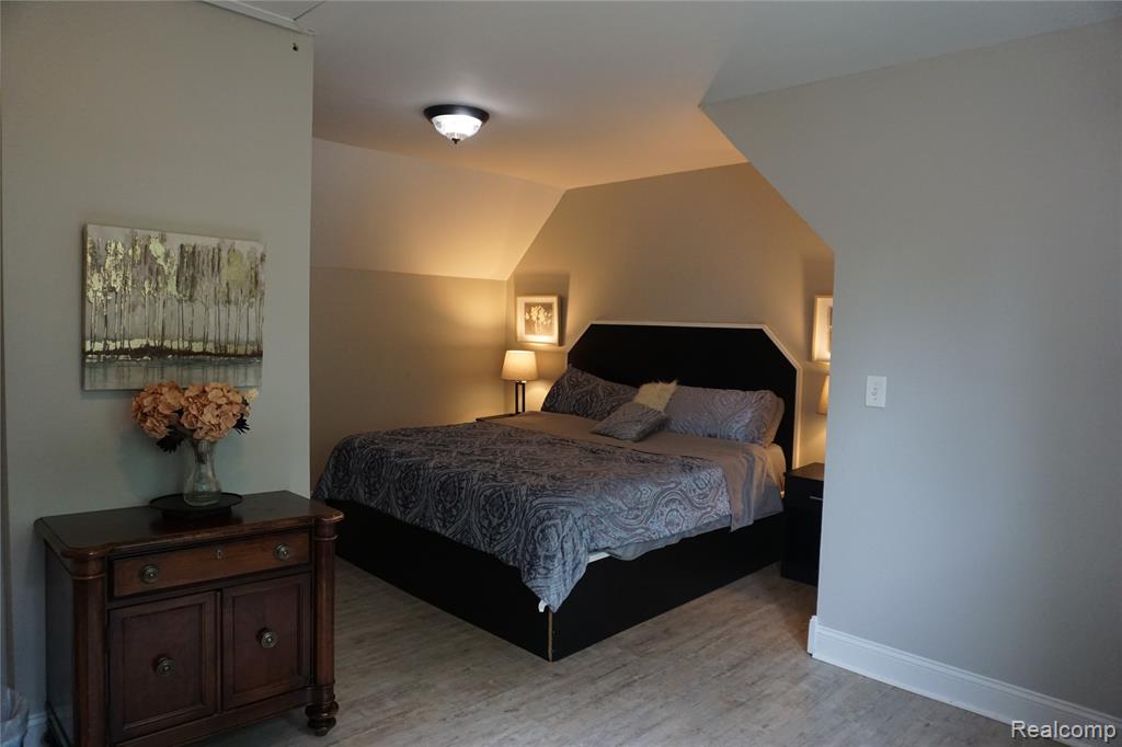 955 N Chevrolet Avenue, Flint, MI 48504 — Photo 21