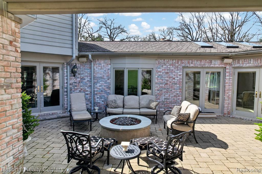 4233 N N Willoway Estates Court, Bloomfield Hills, MI, 48302