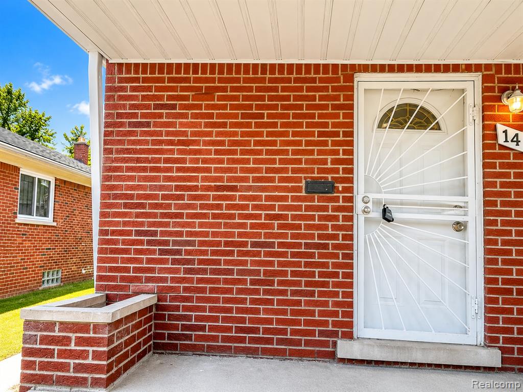 7140 Iowa Street, Hamtramck, MI 48212 — Photo 2