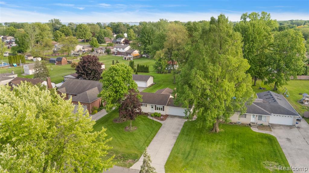 48242 FORBES Drive, Chesterfield, MI 48047 — Photo 35