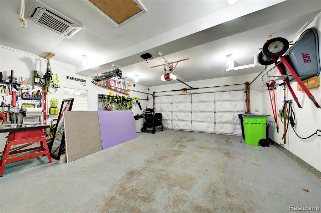 532 John R, Milford, MI 48381 — Photo 39