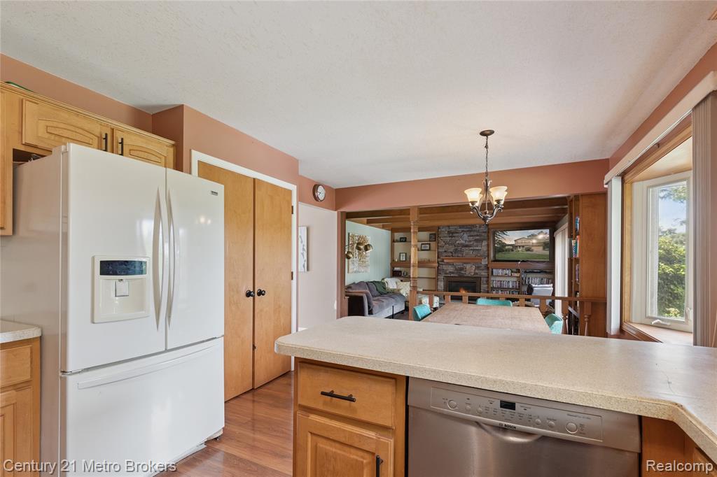 8505 Old Plank Road, Grand Blanc, MI 48439 — Photo 20