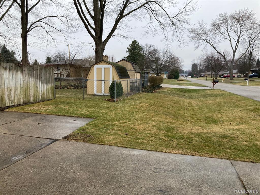 53377 DRYDEN Street, Shelby Twp, MI 48316 — Photo 3