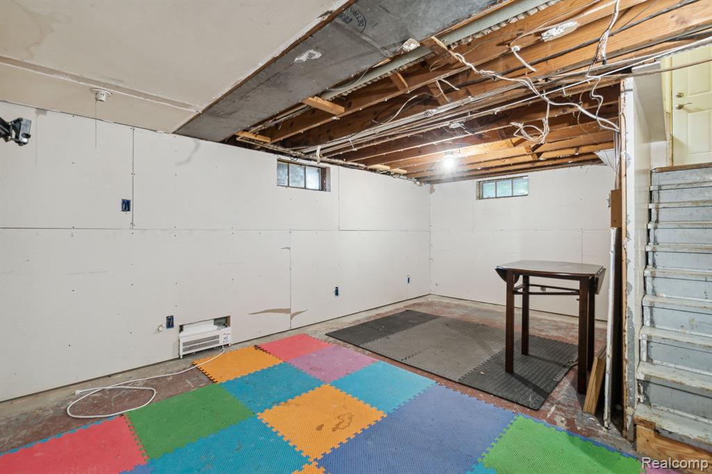 4311 FENTON Road, Flint, MI 48507 — Photo 29