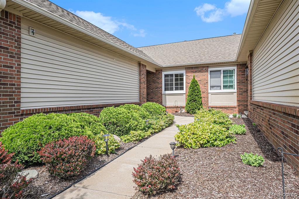 9301 SUNRISE Lane, Davison, MI 48423 — Photo 6