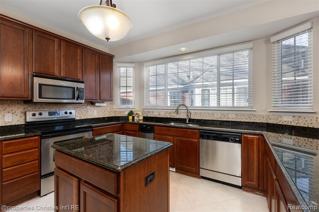 44136 Orion Drive, Sterling Heights, MI 48314 — Photo 13