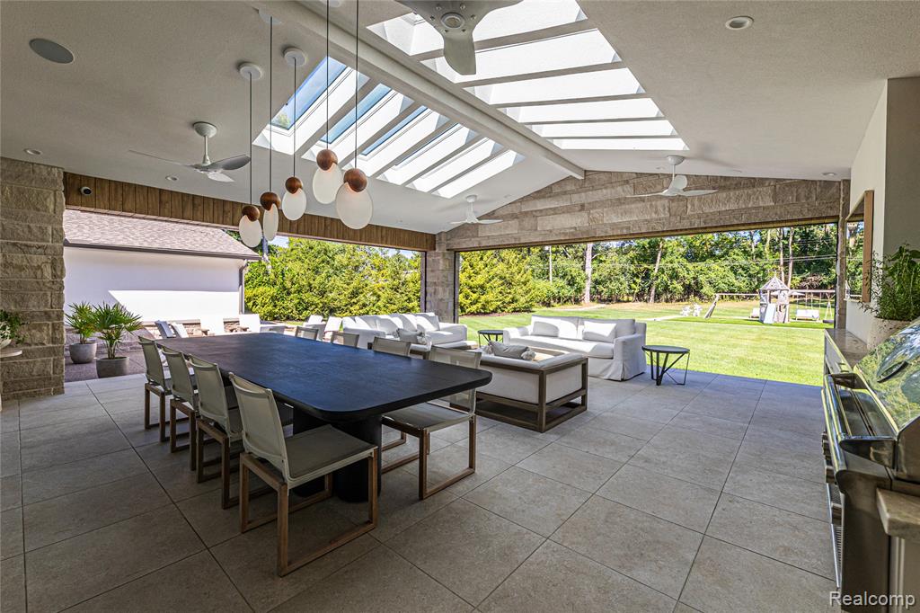 4806 Walnut Lake Road, Bloomfield Hills, MI 48301 — Photo 36