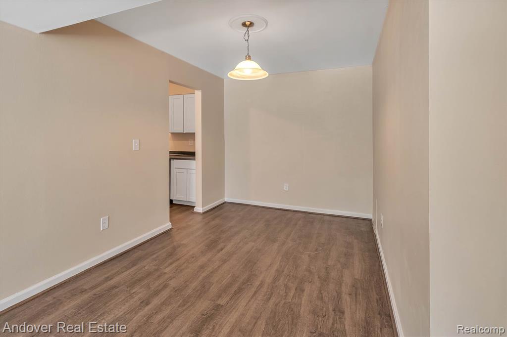 320 S Drake Road, Kalamazoo, MI 49009 — Photo 16
