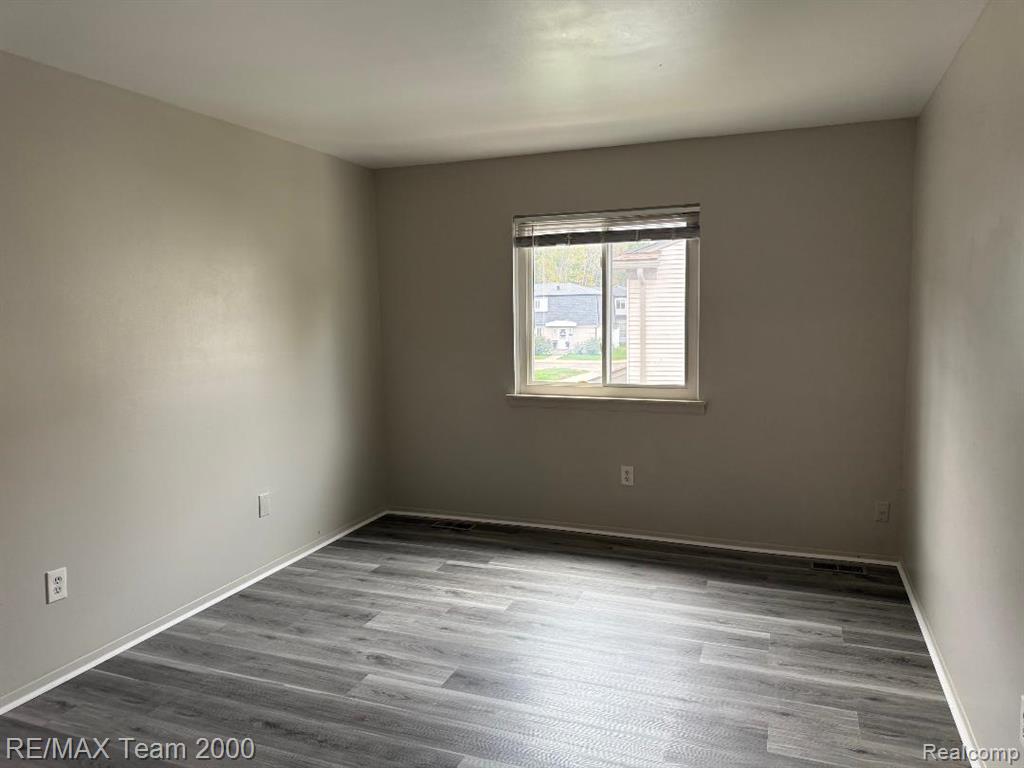 15388 DUPAGE Boulevard, Taylor, MI