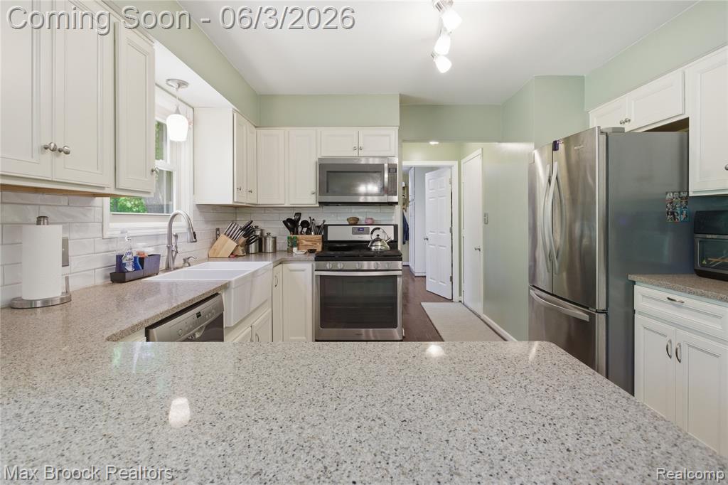 4457 Fettig Trail, White Lake, MI 48383 — Photo 9