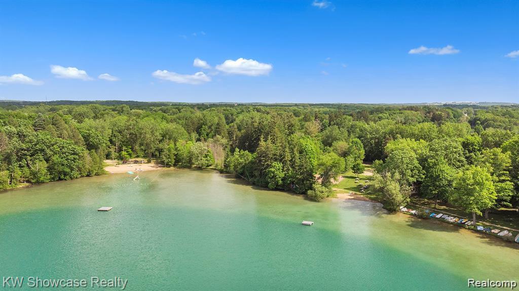 1471 Blue Heron Drive, Highland, MI — Photo 37